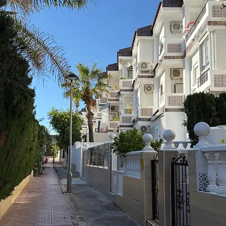 Casa Eveline * Punta Prima (Alicante)